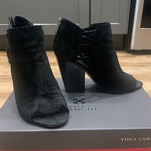 Vince Camuto Seude Booties